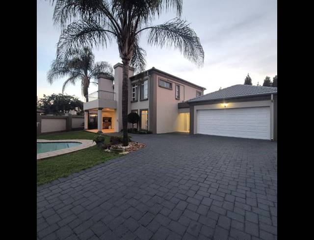 5 BEDROOM HOUSE FOR SALE IN RUIMSIG